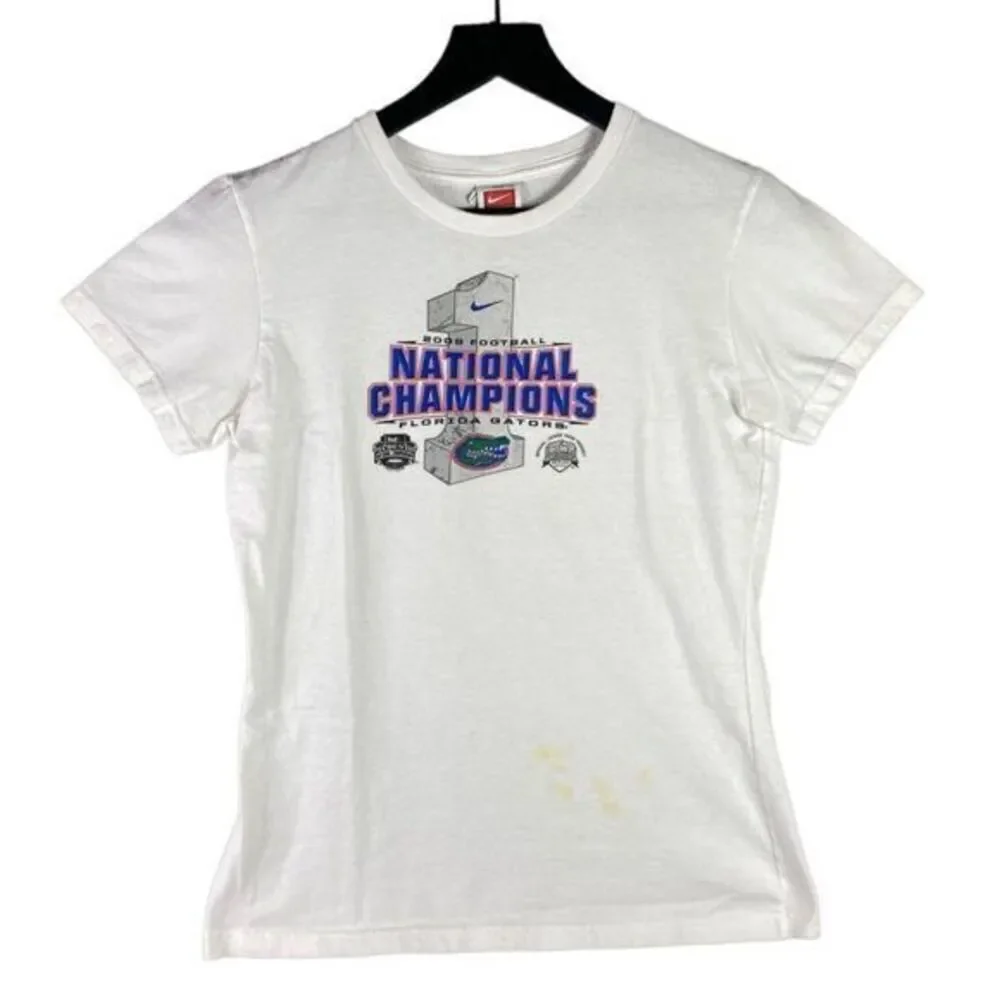Nike Florida Gators Youth T-Shirt Size Medium 2008 National Champions NCAA Short